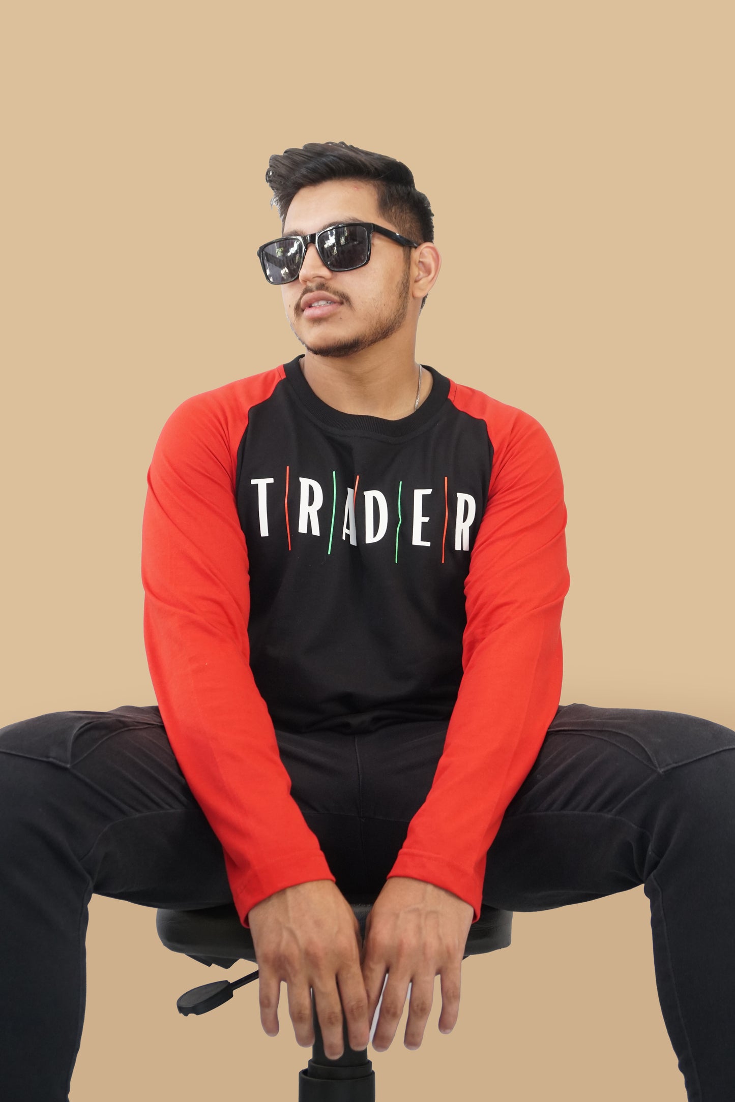 Trader Raglan Sleeves